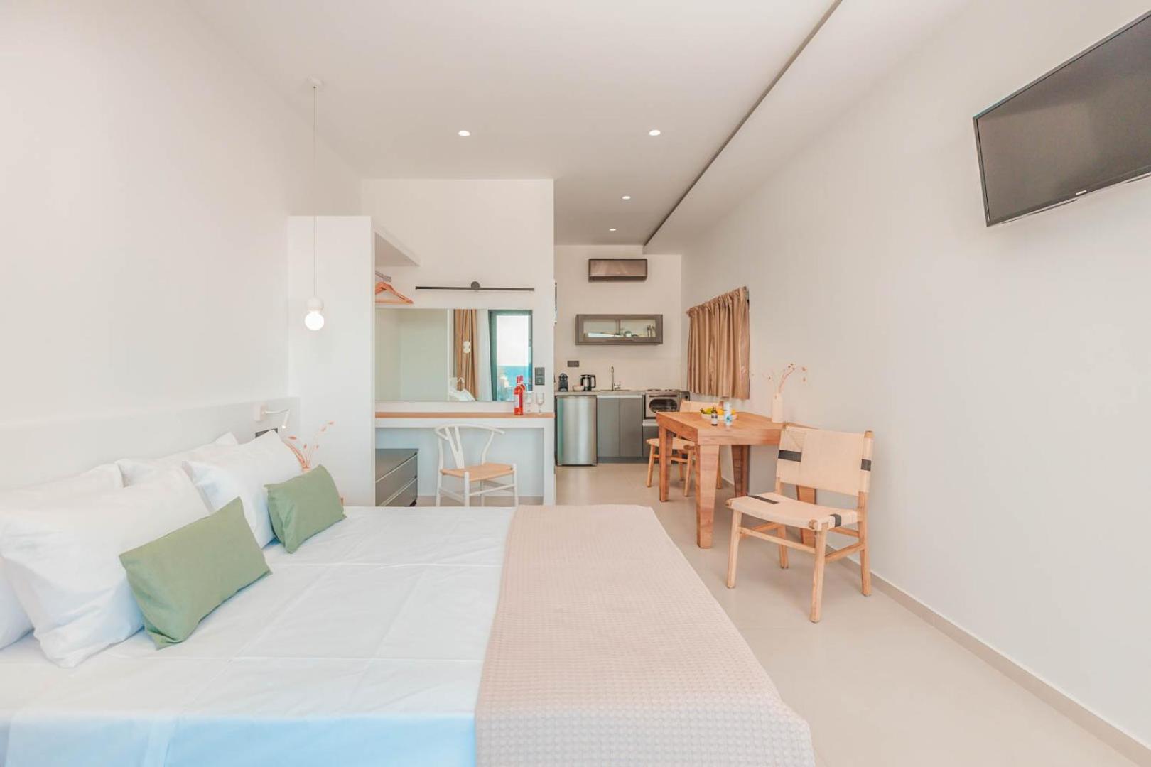 Plakakia Luxury Makry Gialos (Crete)