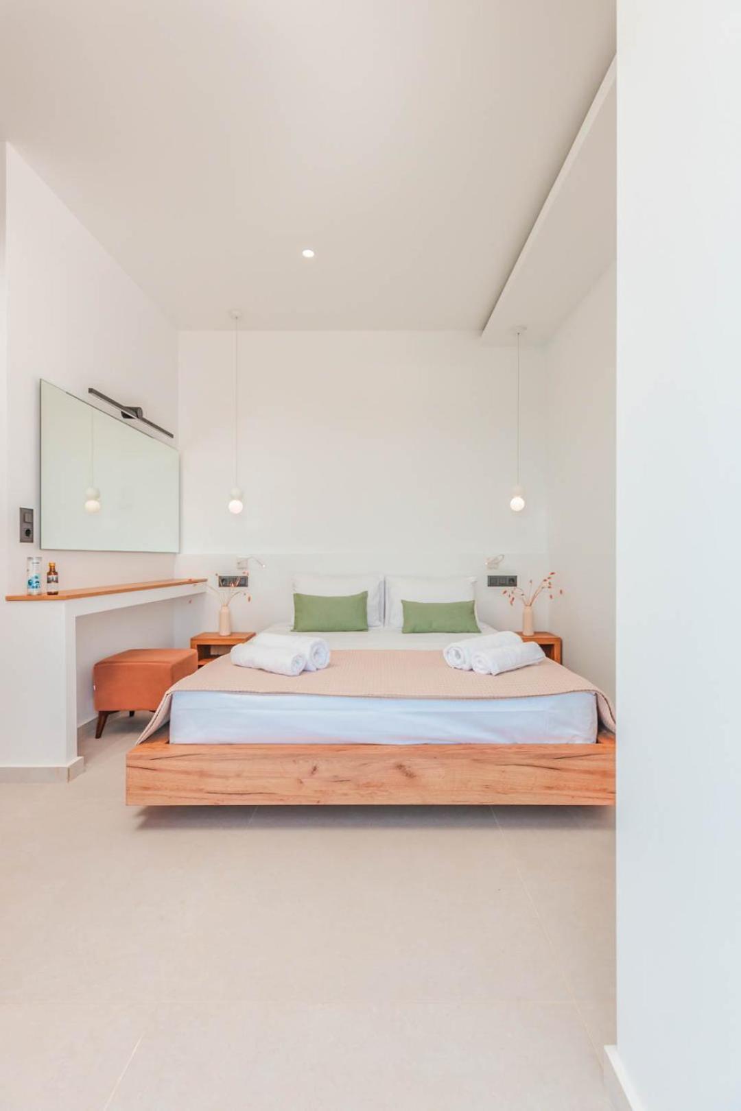 Plakakia Luxury Apartment Makry Gialos (Crete)