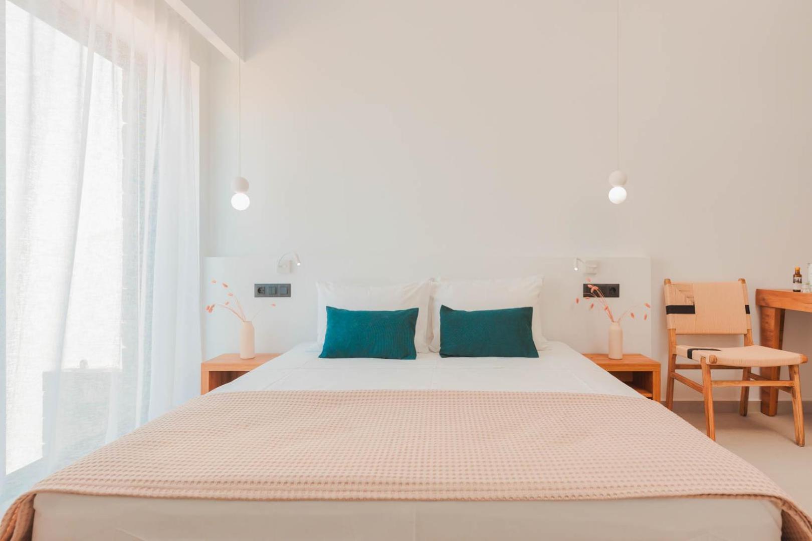 Plakakia Luxury