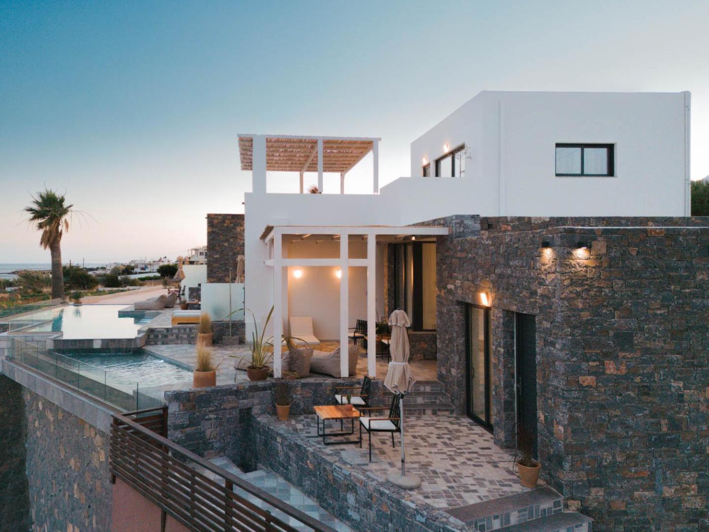 Plakakia Luxury *